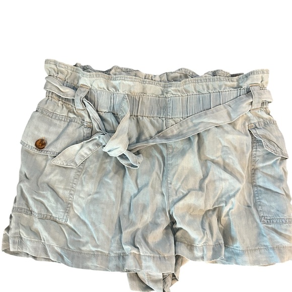 Indigo Rein High Waist Light Blue Shorts - Picture 1 of 4